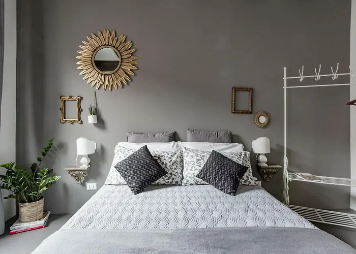 Charming Flat Righi דירה בולוניה